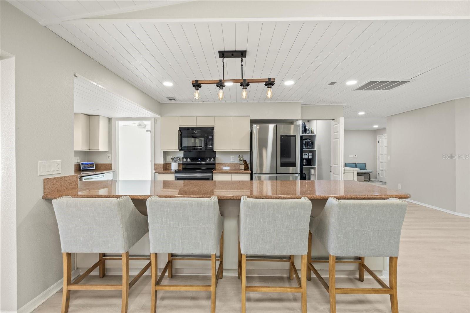 2886 GREEN MEADOW COURT