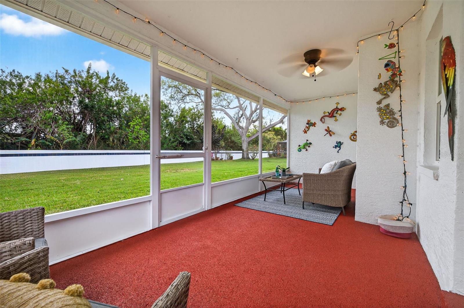 GLEN LAKES BRODERICK - Residential