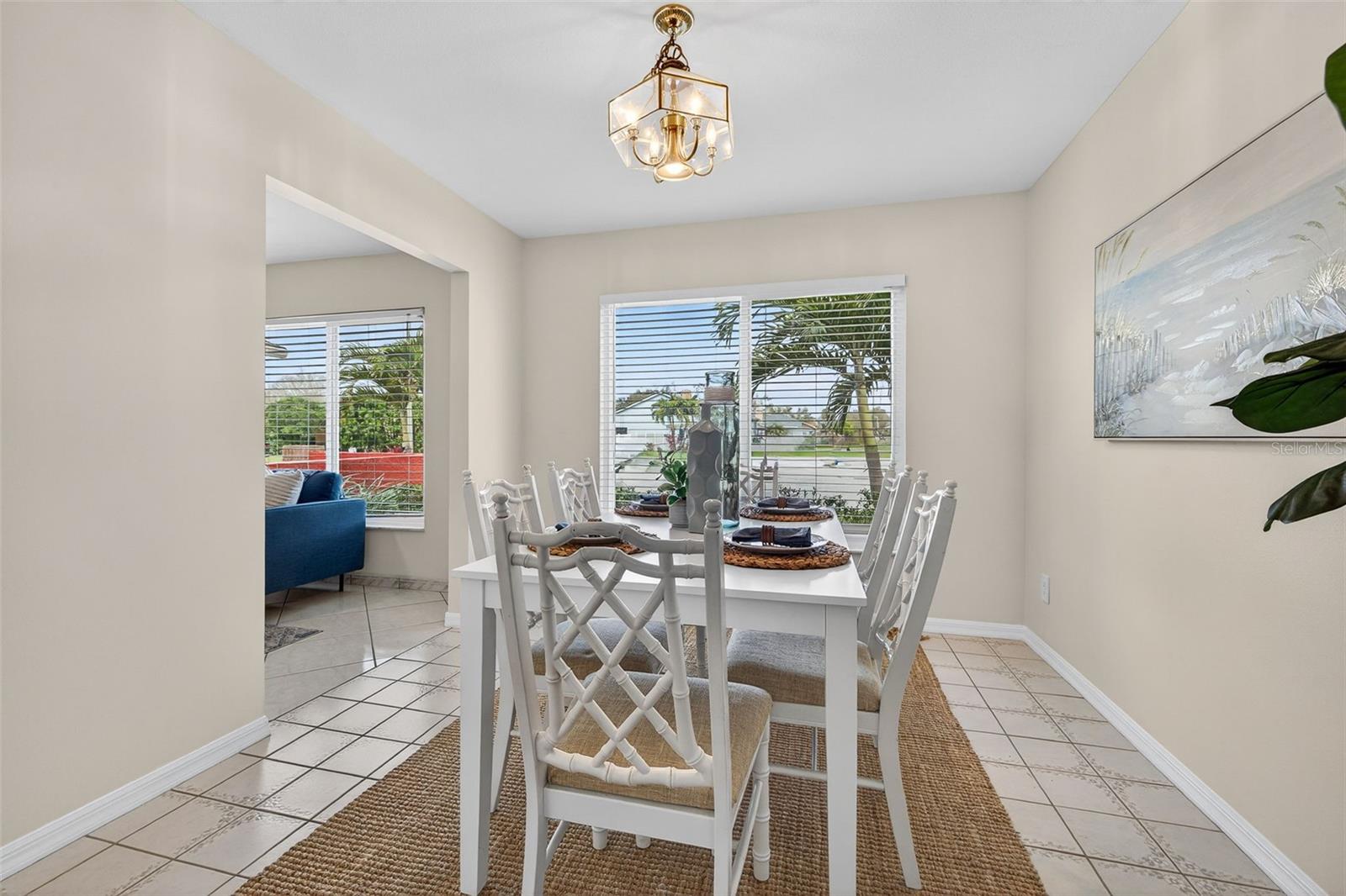 GLEN LAKES BRODERICK - Residential