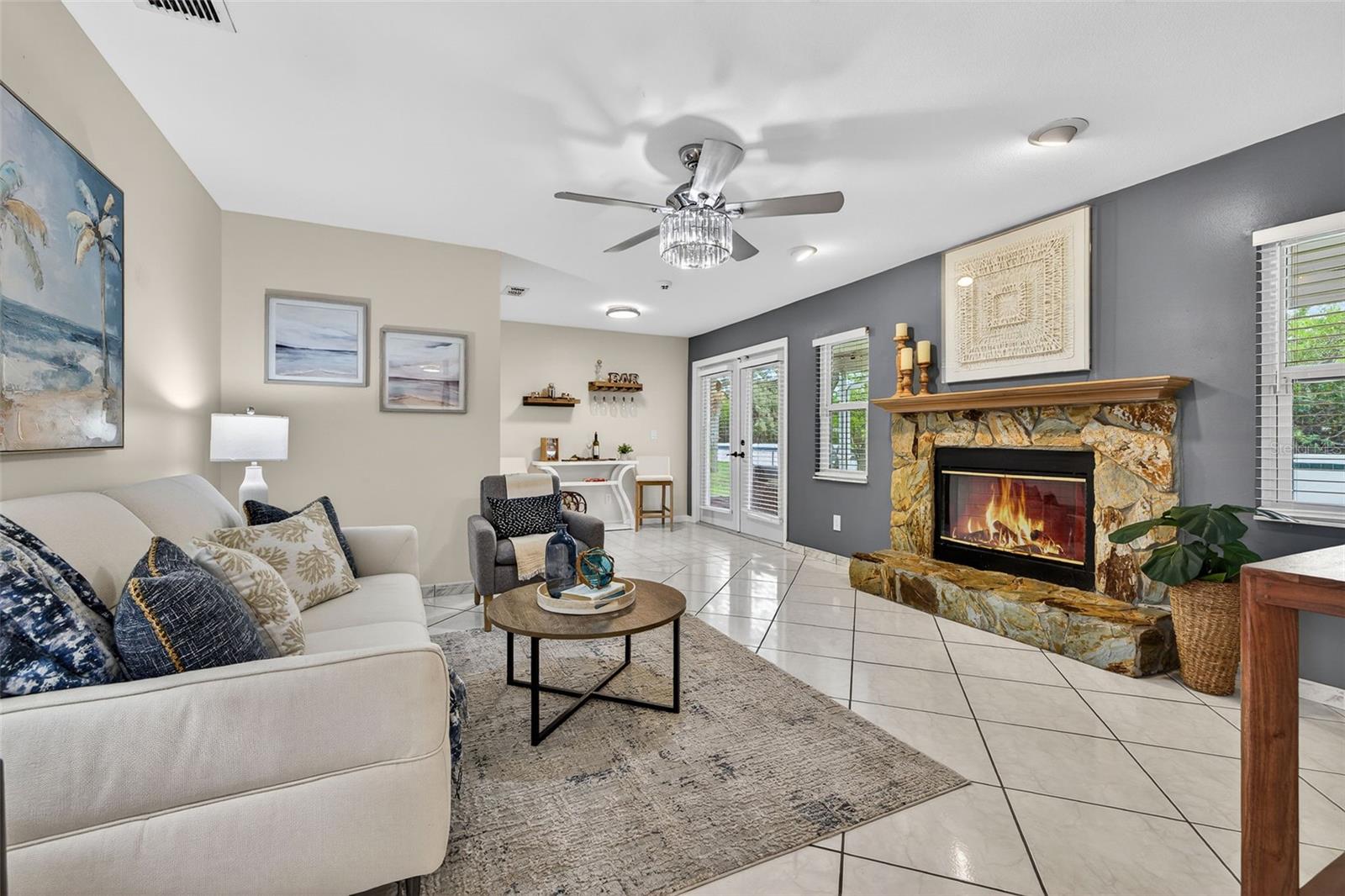 GLEN LAKES BRODERICK - Residential