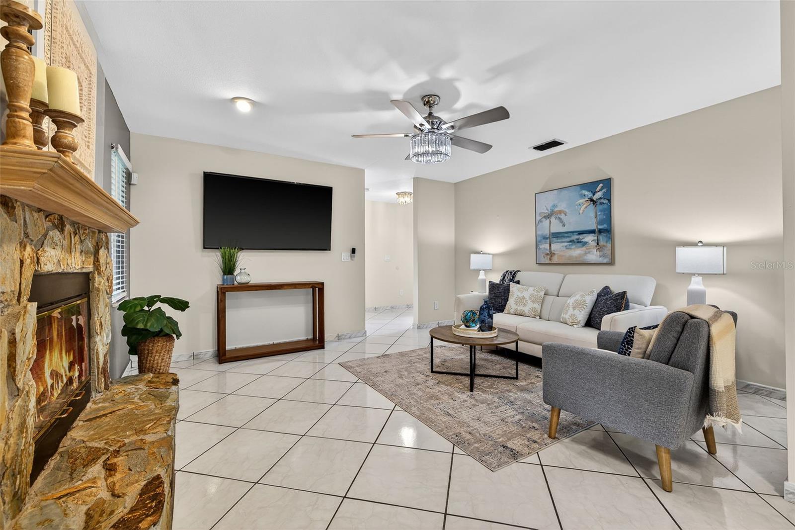 GLEN LAKES BRODERICK - Residential