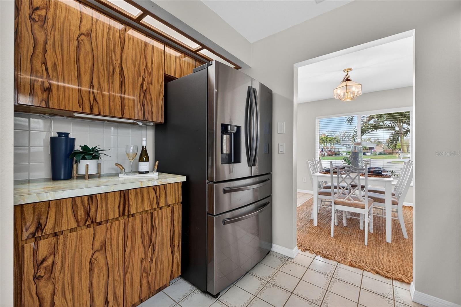 GLEN LAKES BRODERICK - Residential