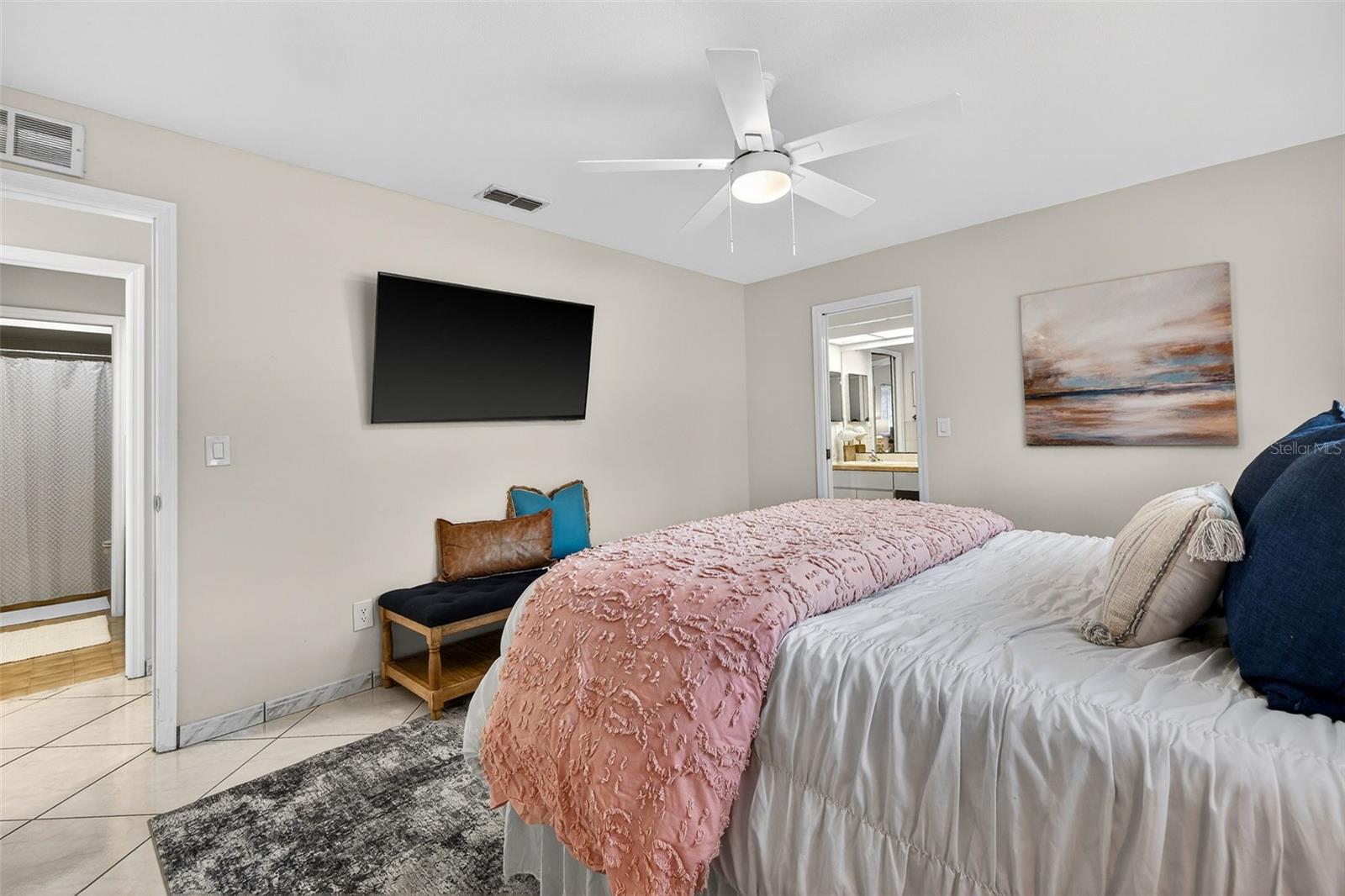 GLEN LAKES BRODERICK - Residential