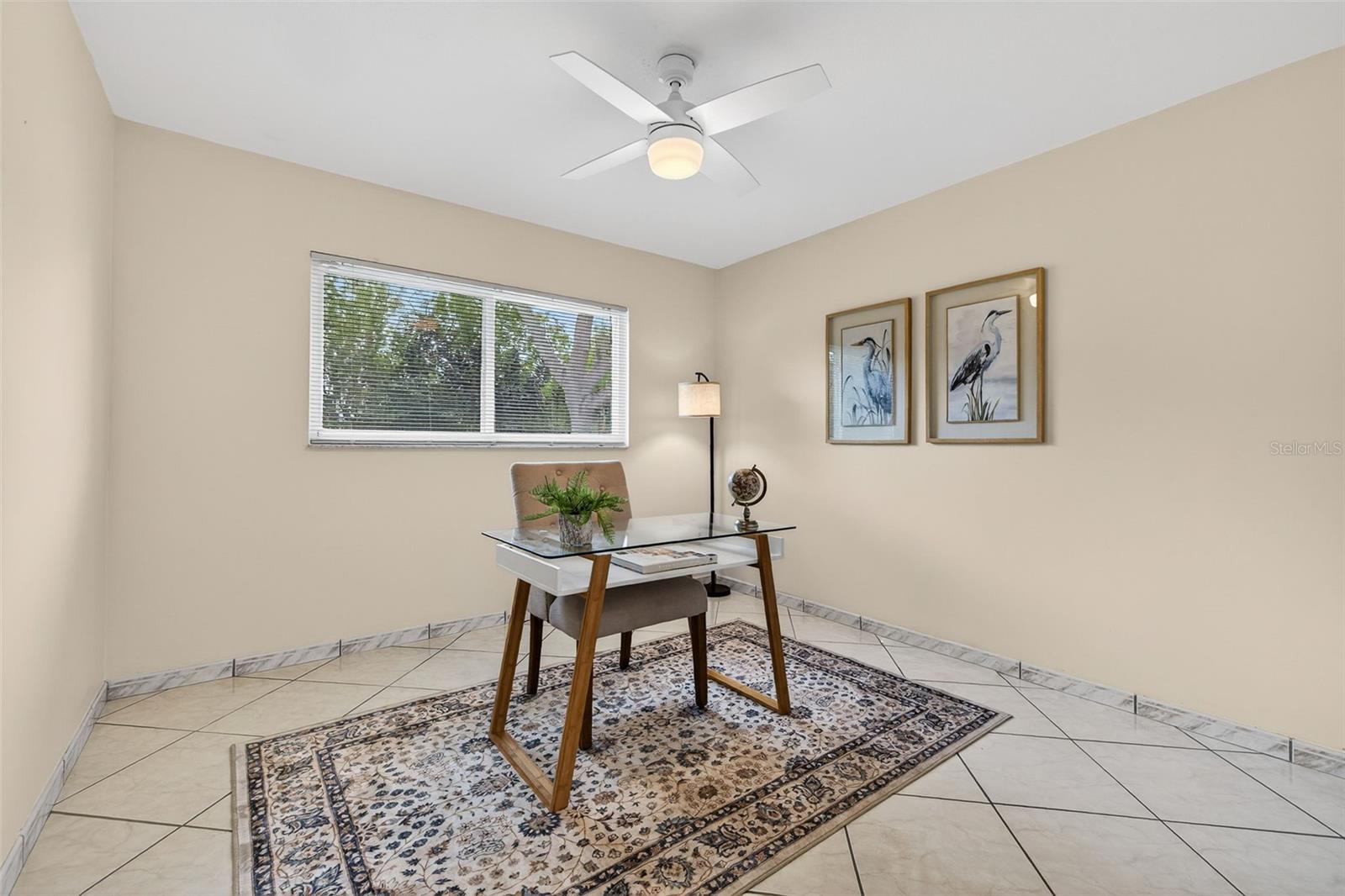 GLEN LAKES BRODERICK - Residential