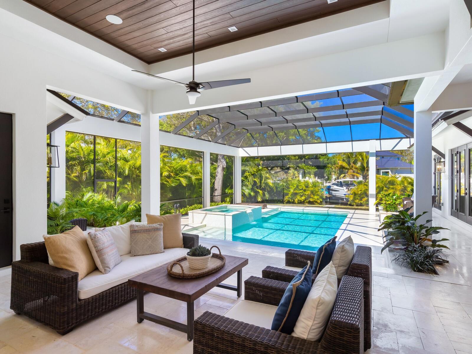 CHEROKEE LODGE - Residential