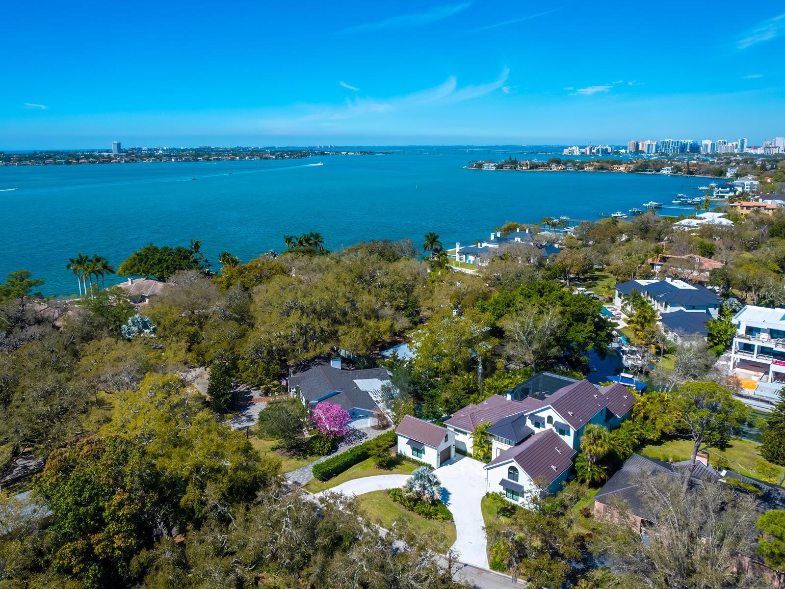 CHEROKEE LODGE - Residential