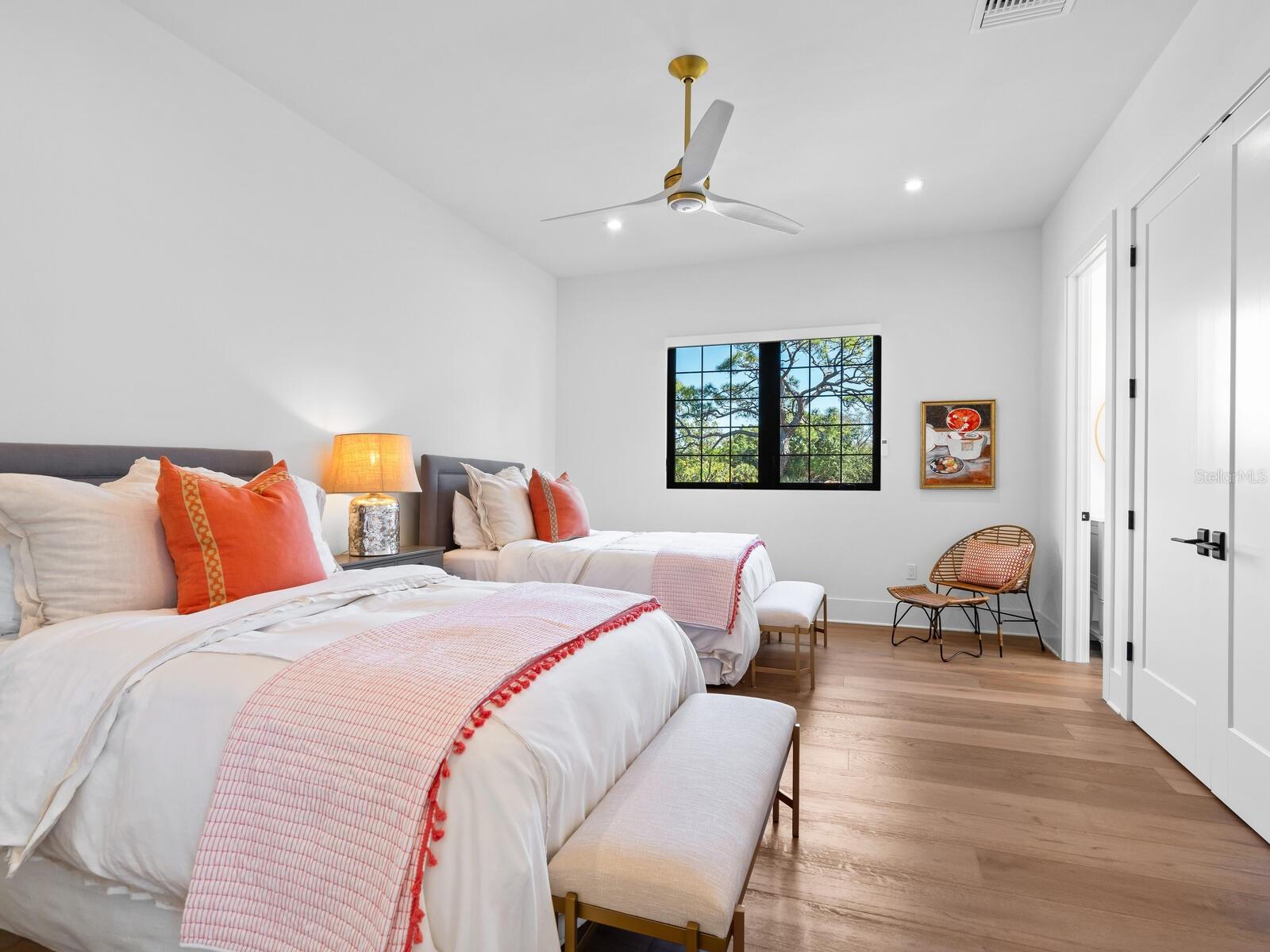 CHEROKEE LODGE - Residential