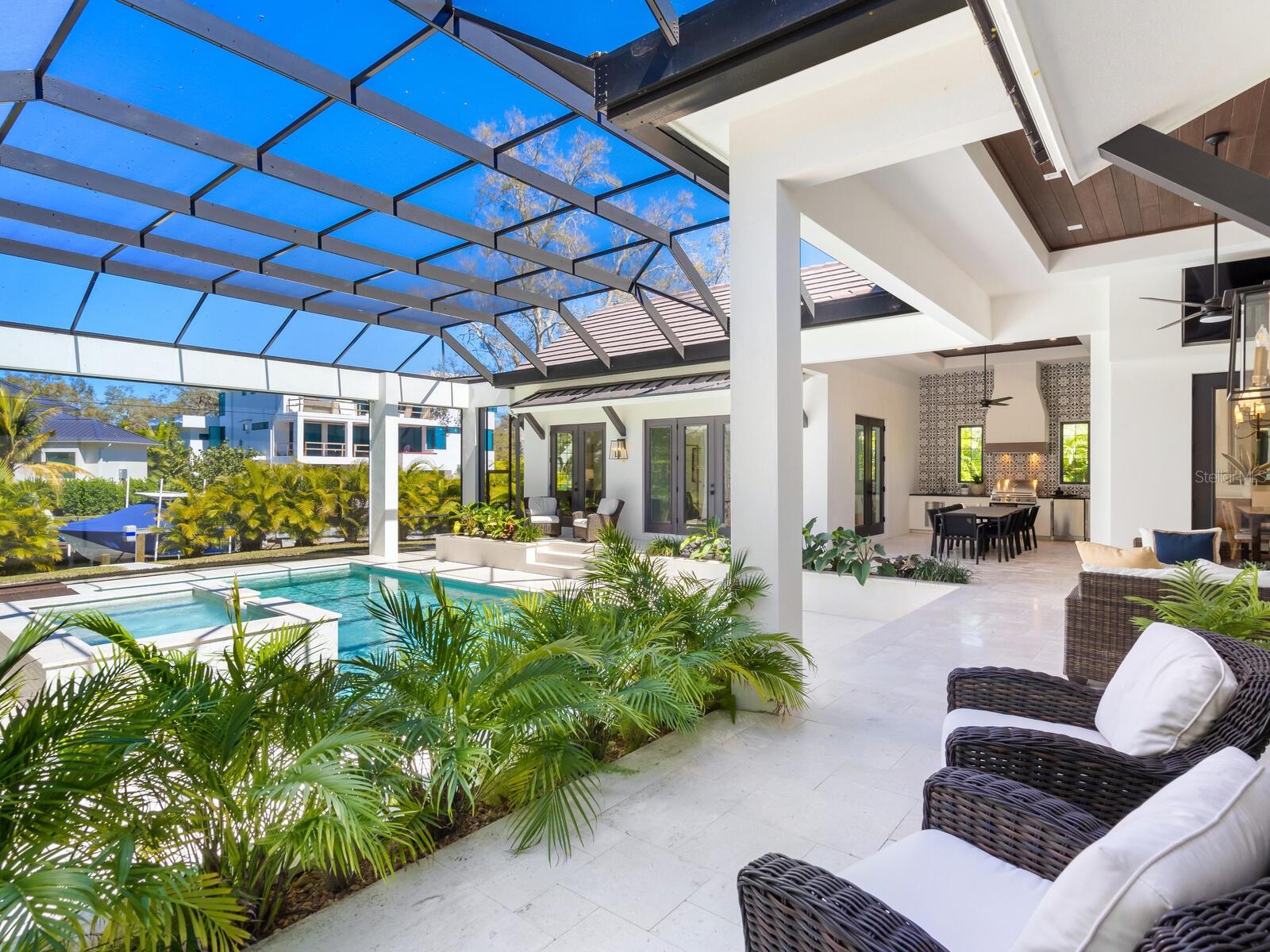 CHEROKEE LODGE - Residential