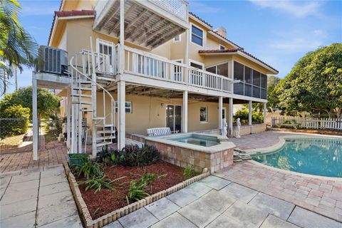 A home in PALM HARBOR