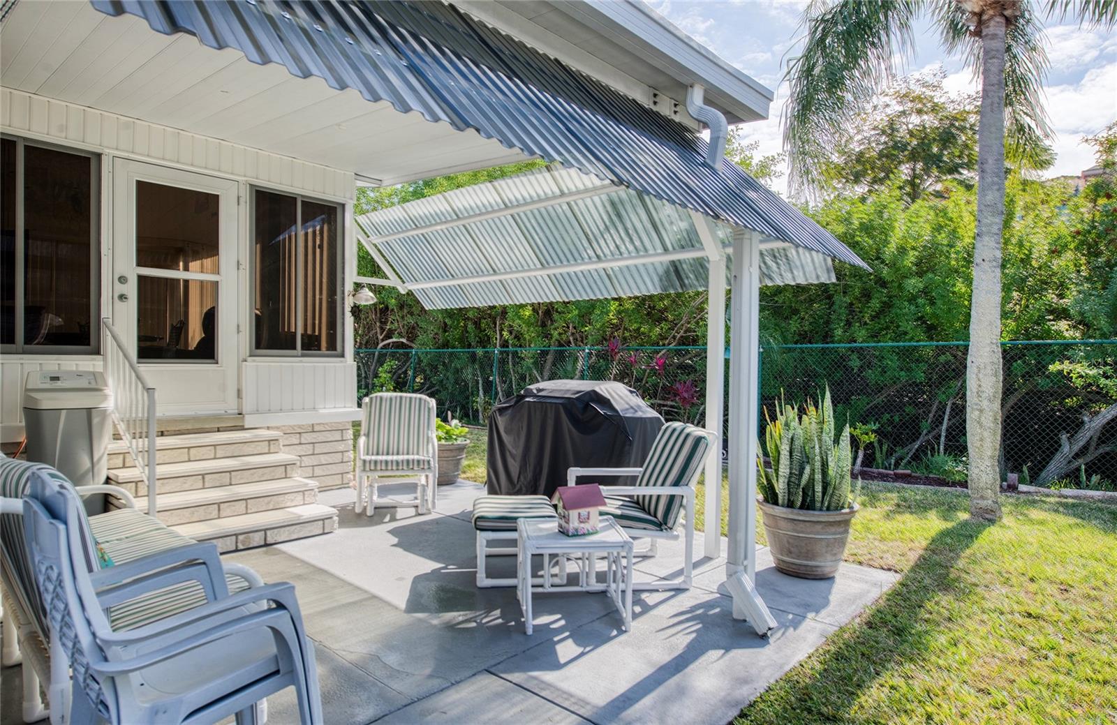 18675 US HIGHWAY 19 N 439