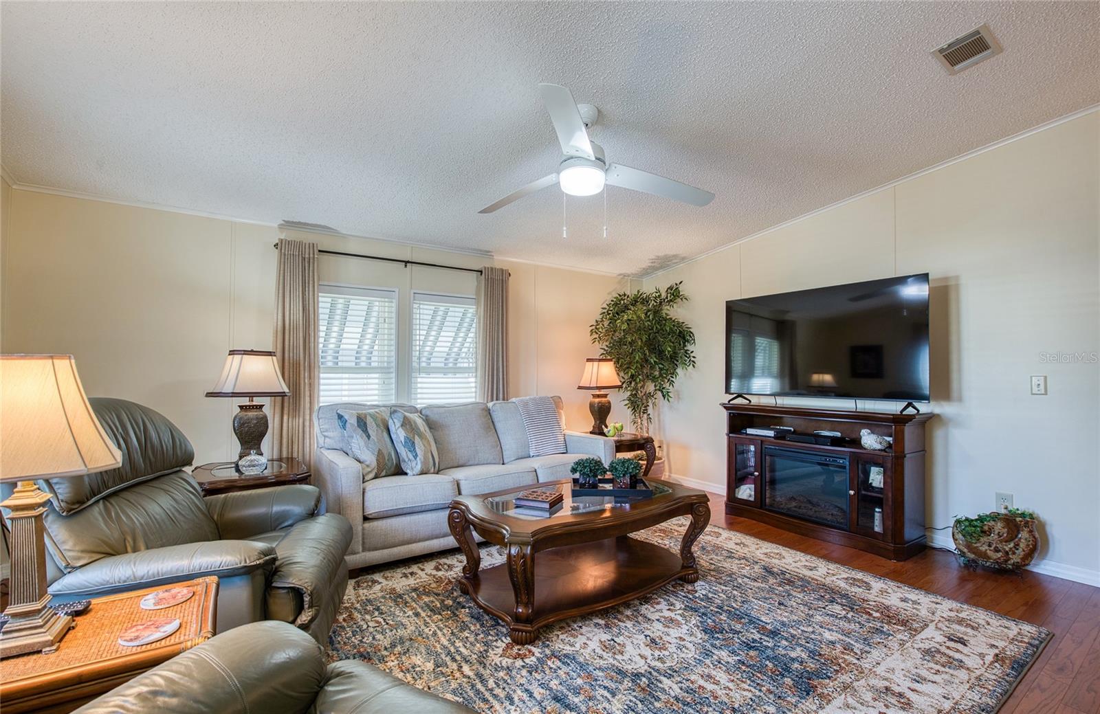 BAY ARISTOCRAT VILLAGE MOBILE HOME PARK UNREC - Residential