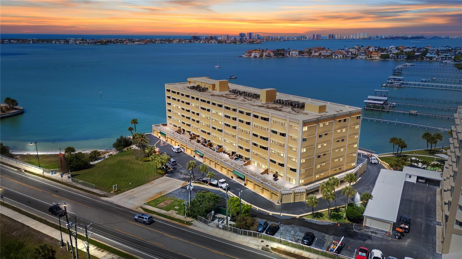 100 BLUFF VIEW DRIVE 409C