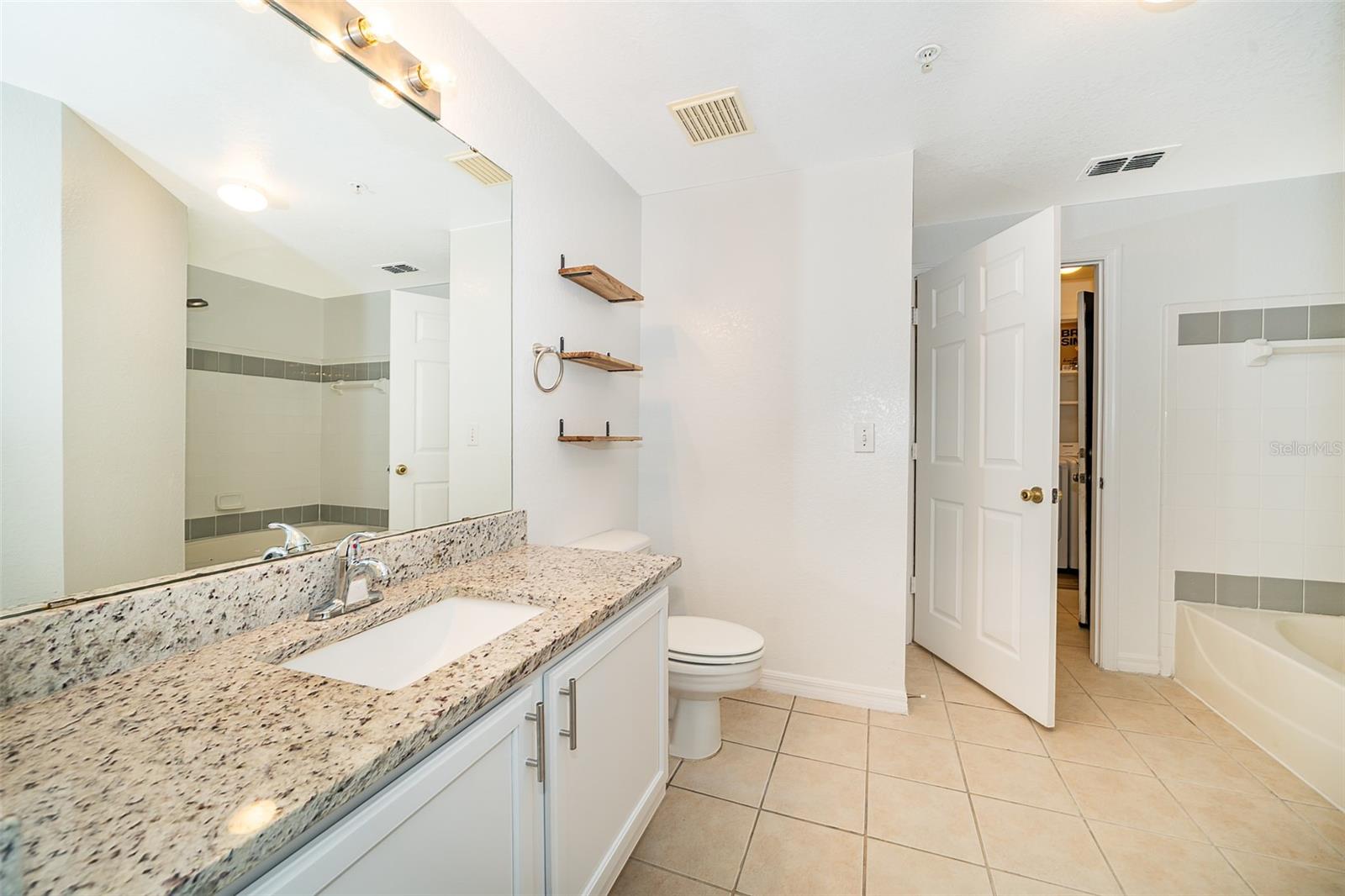 HAMPTONS/METROWEST - Residential