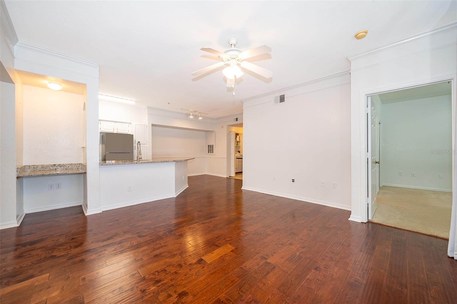 HAMPTONS/METROWEST - Residential