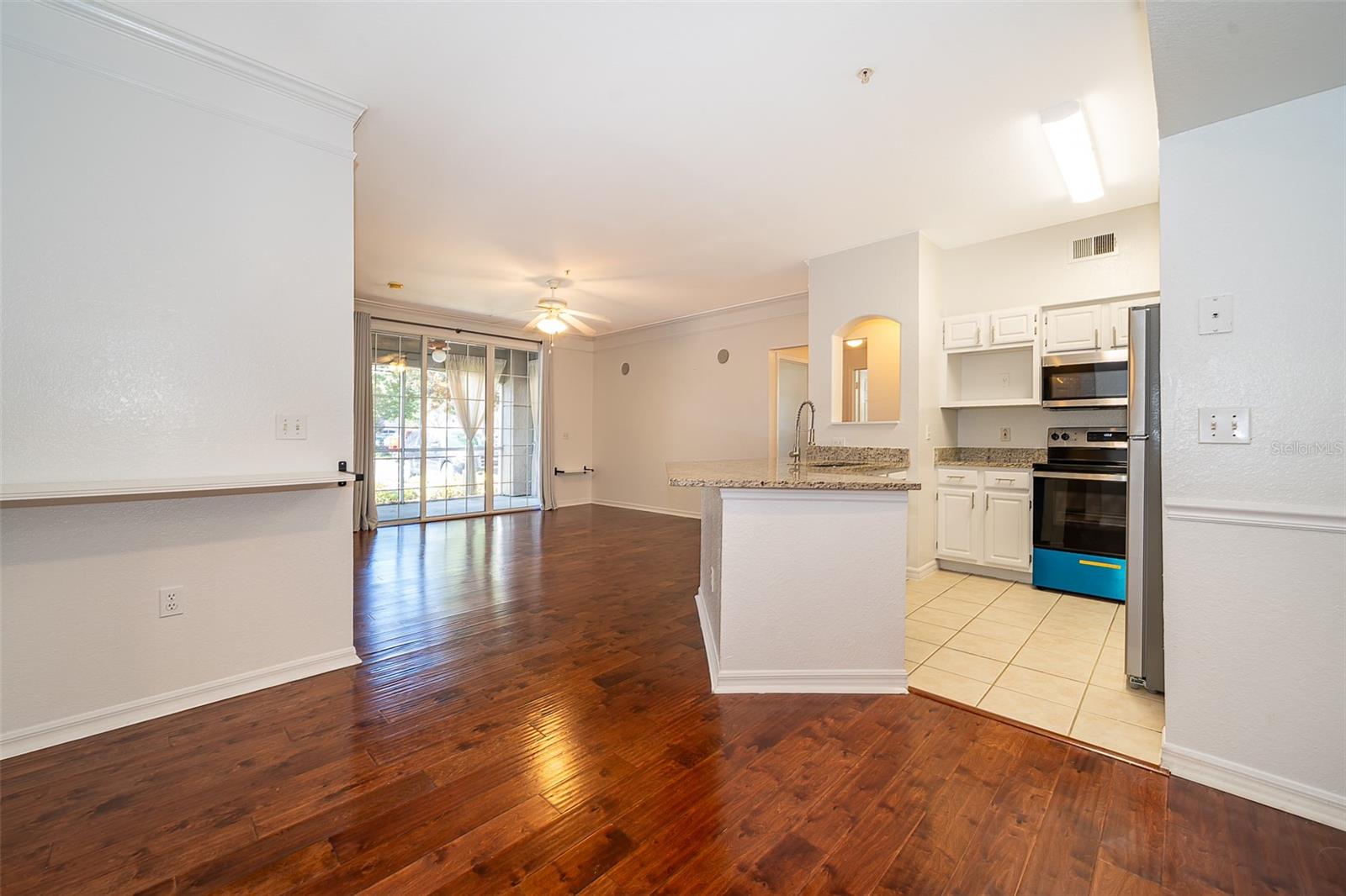 HAMPTONS/METROWEST - Residential