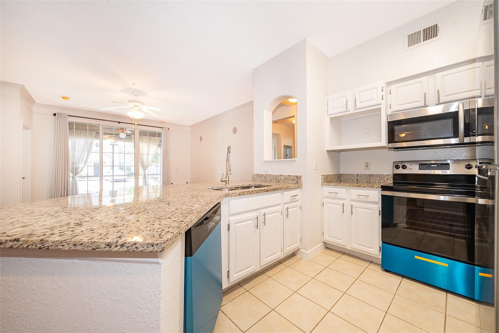 HAMPTONS/METROWEST - Residential