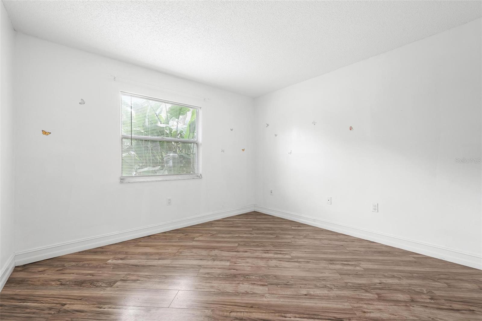 VILLAGE BROOKE SEC 2 - Residential Lease