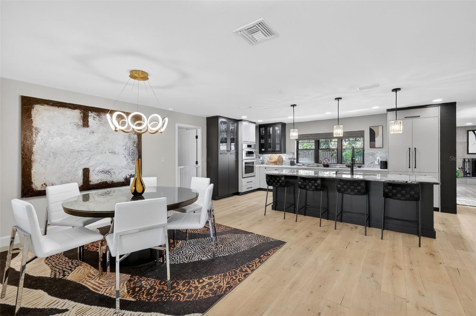 LAKE DORA OAKS - Residential