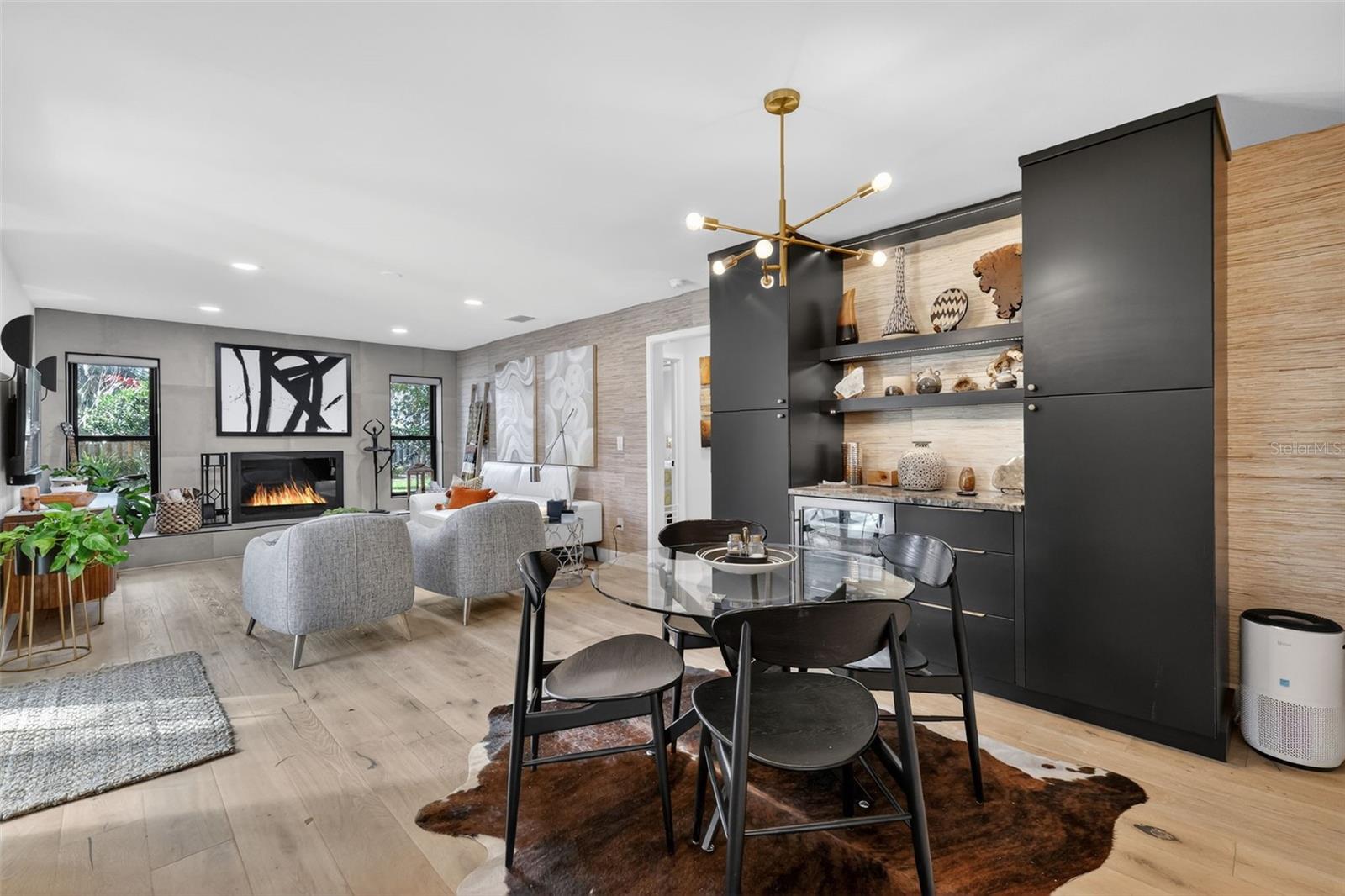 LAKE DORA OAKS - Residential