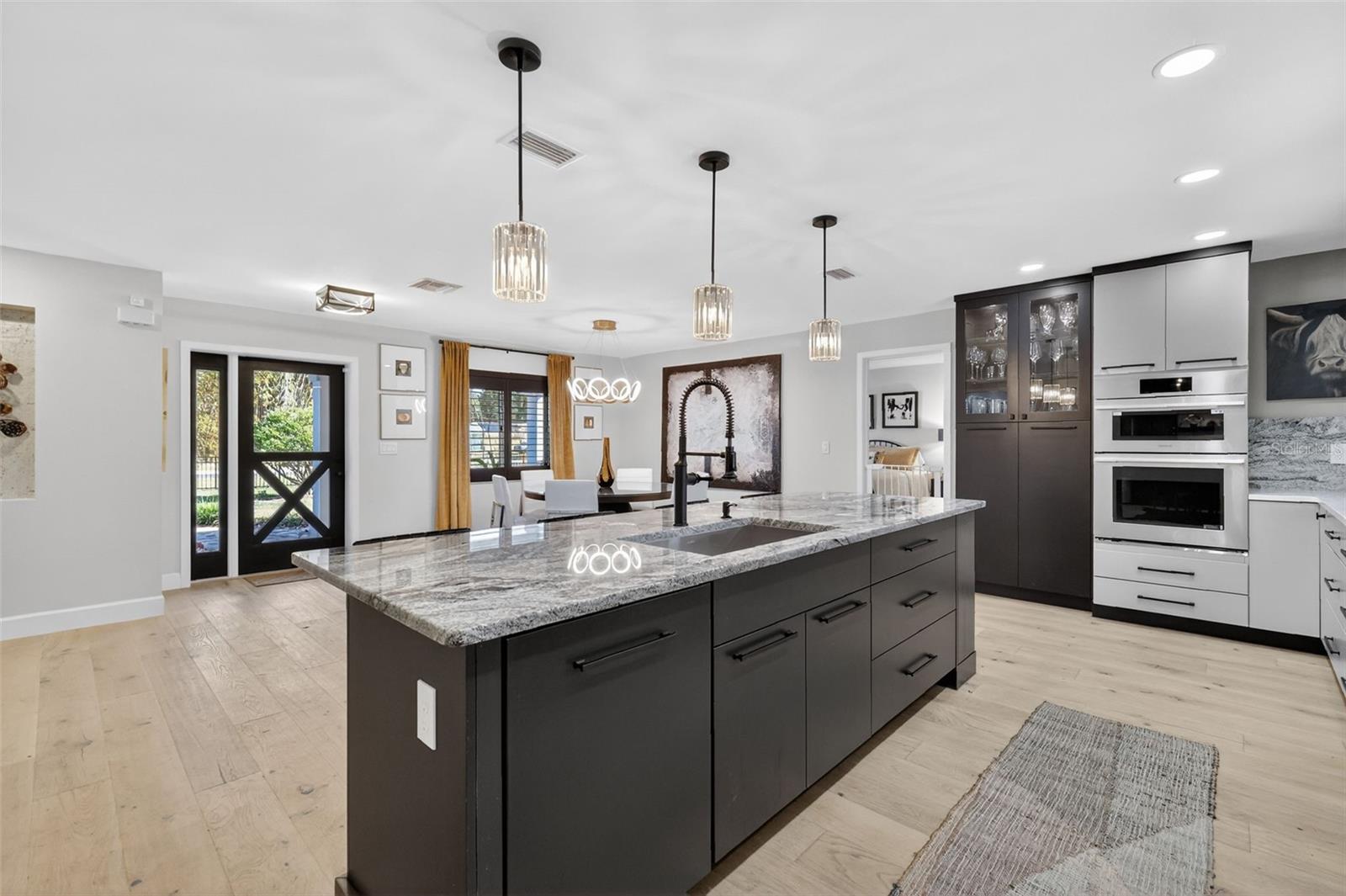 LAKE DORA OAKS - Residential