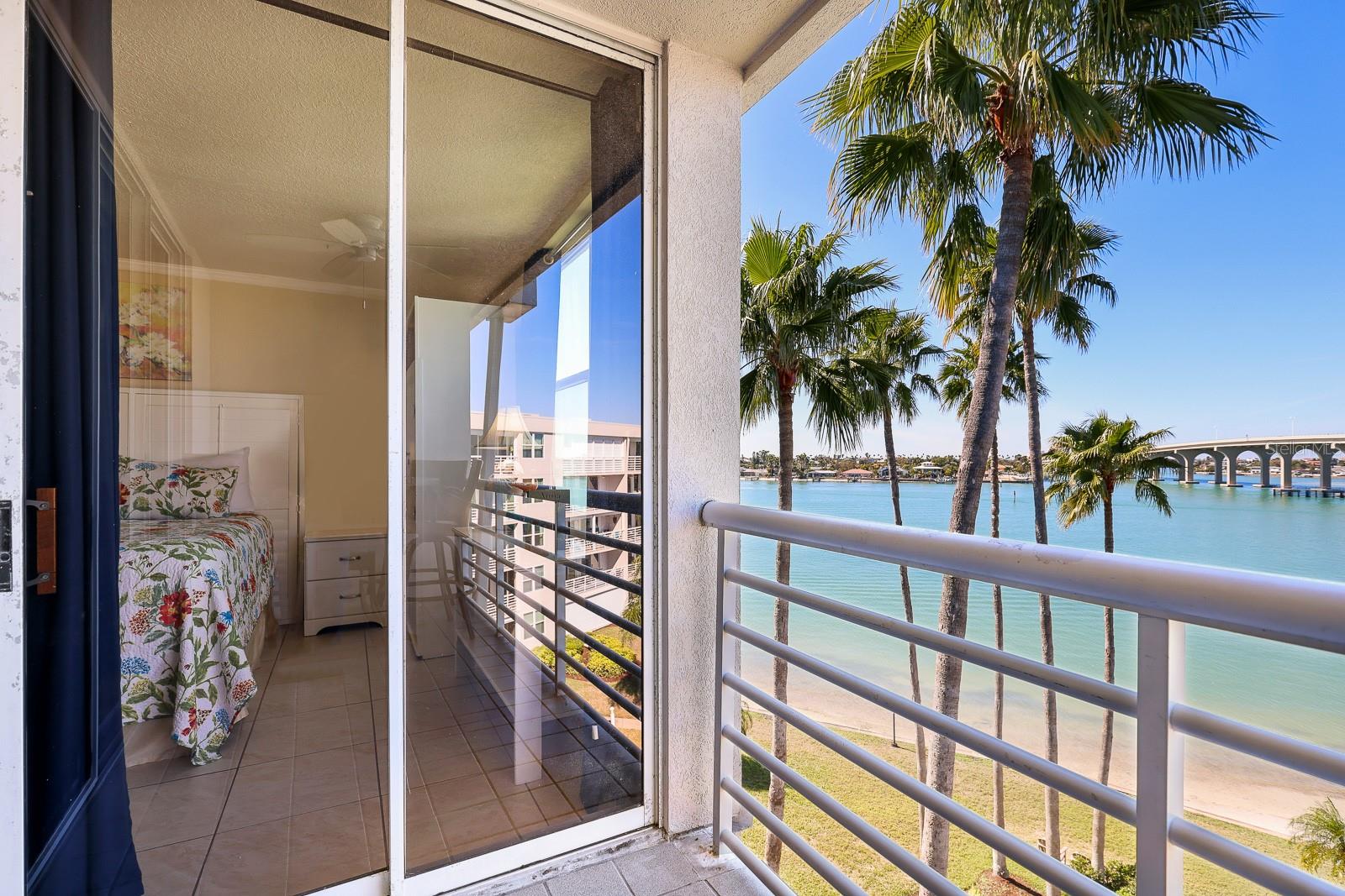 BAHIA VISTA - Residential
