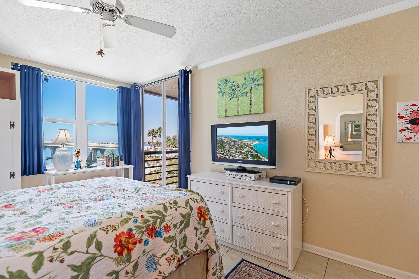 BAHIA VISTA - Residential