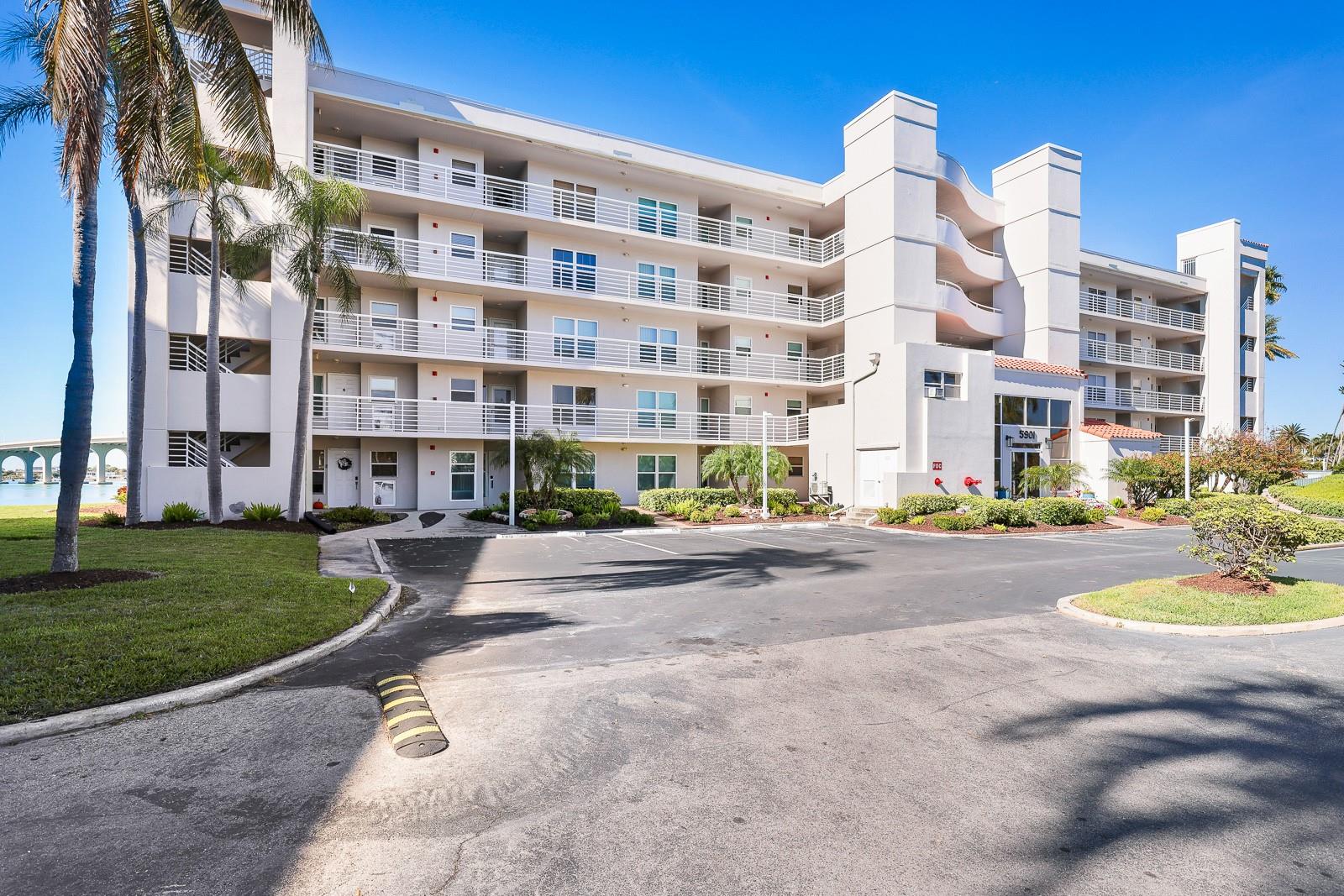 BAHIA VISTA - Residential