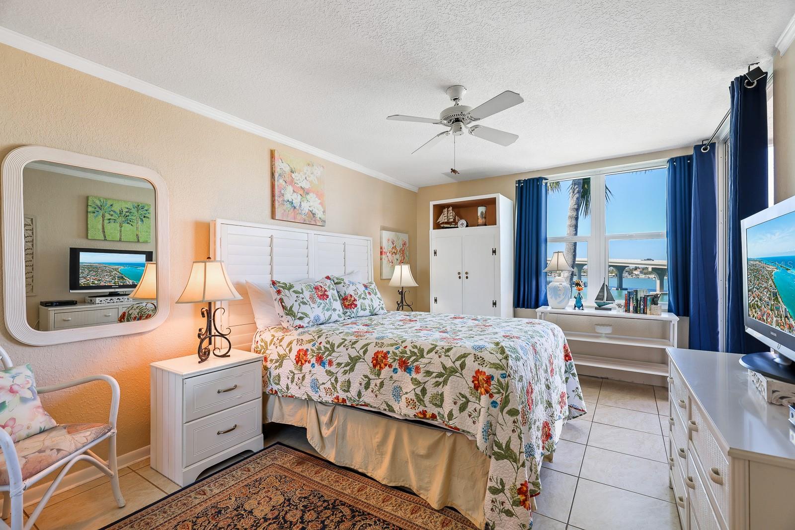 BAHIA VISTA - Residential