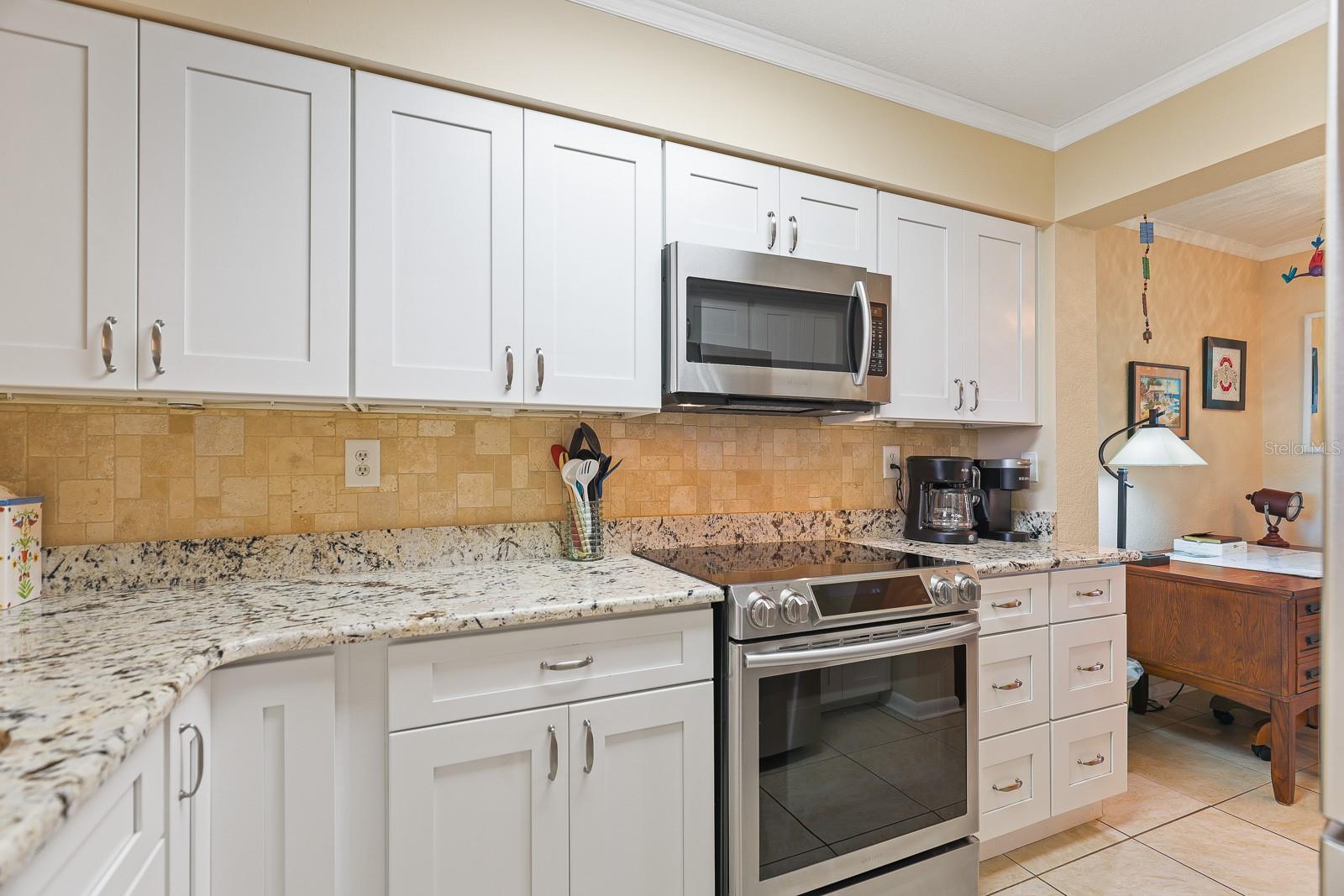 BAHIA VISTA - Residential