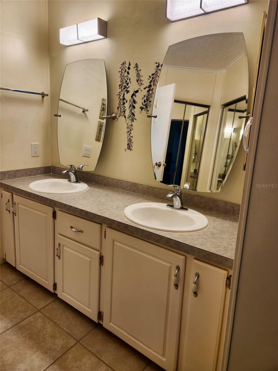 HARBOR ISLES PH 5 - Residential