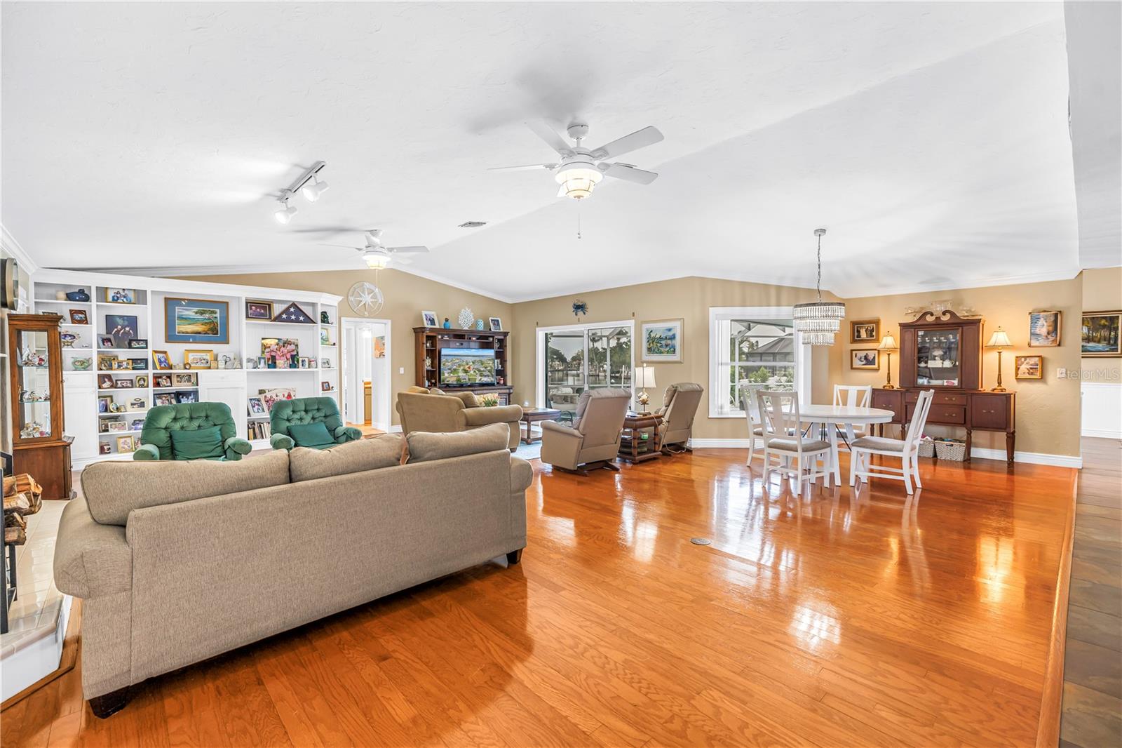 2206000; PALMETTO SKYWAY SECTION 1 - Residential
