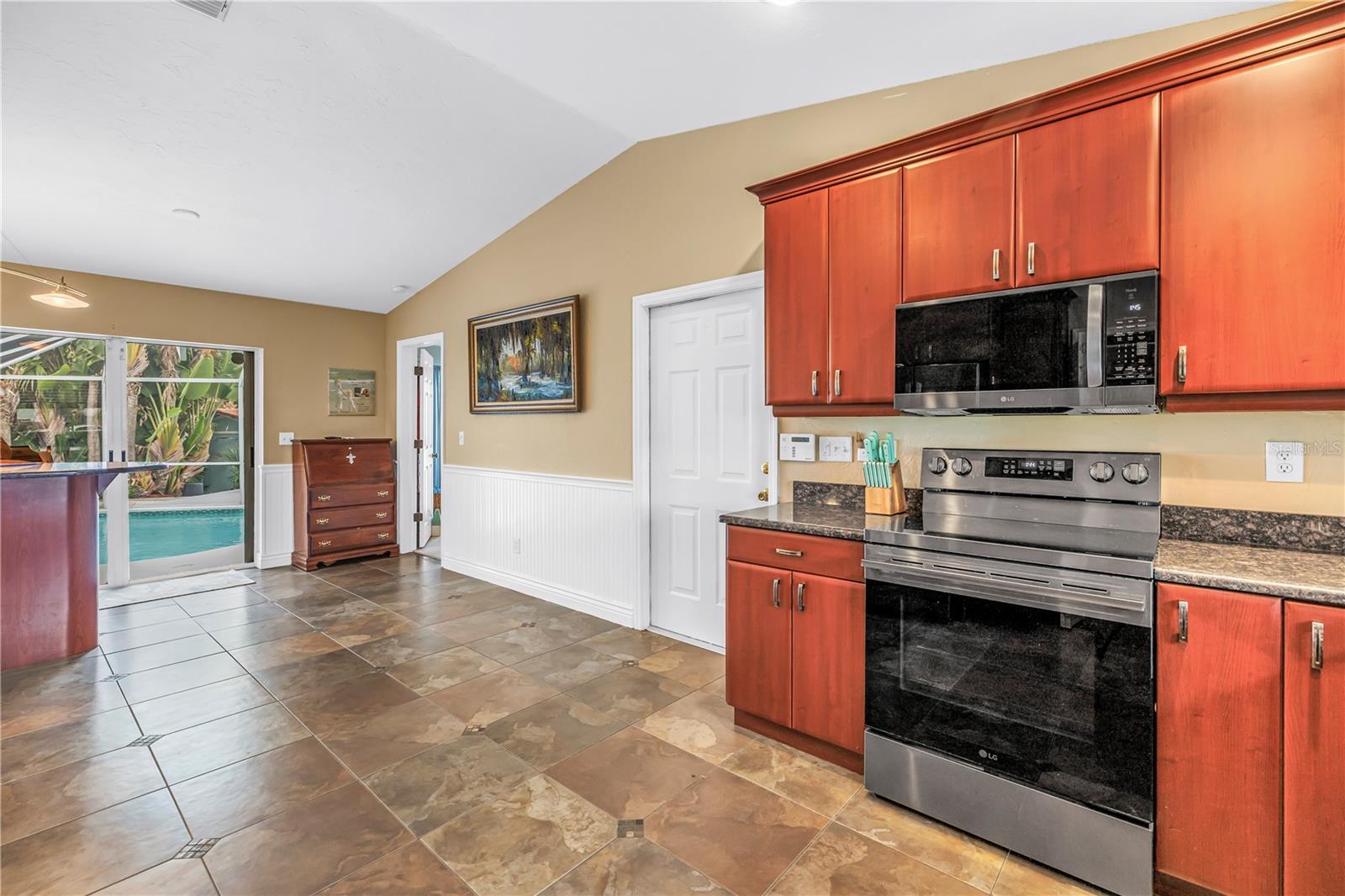2206000; PALMETTO SKYWAY SECTION 1 - Residential