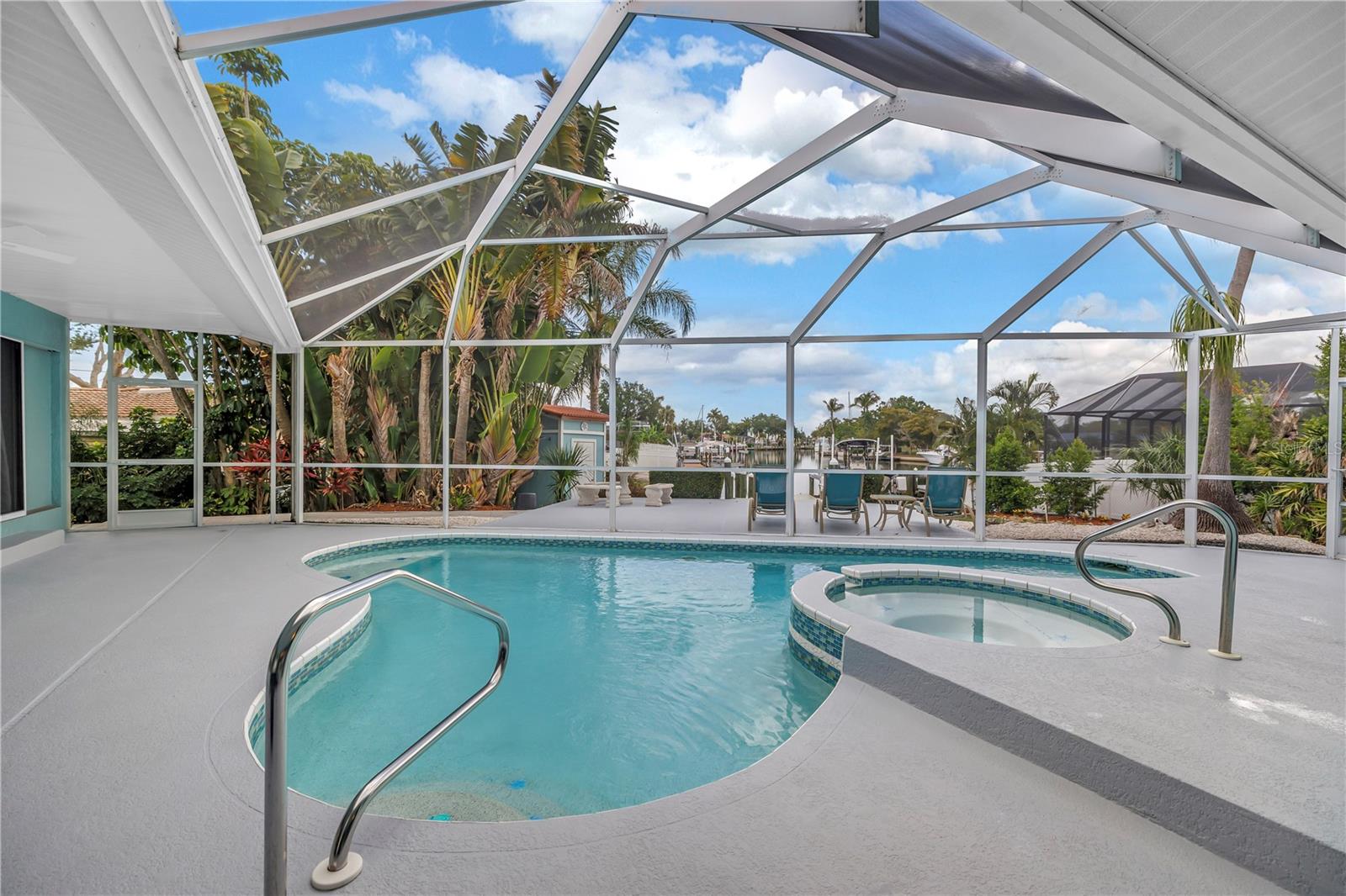 4911 PALMETTO POINT DRIVE