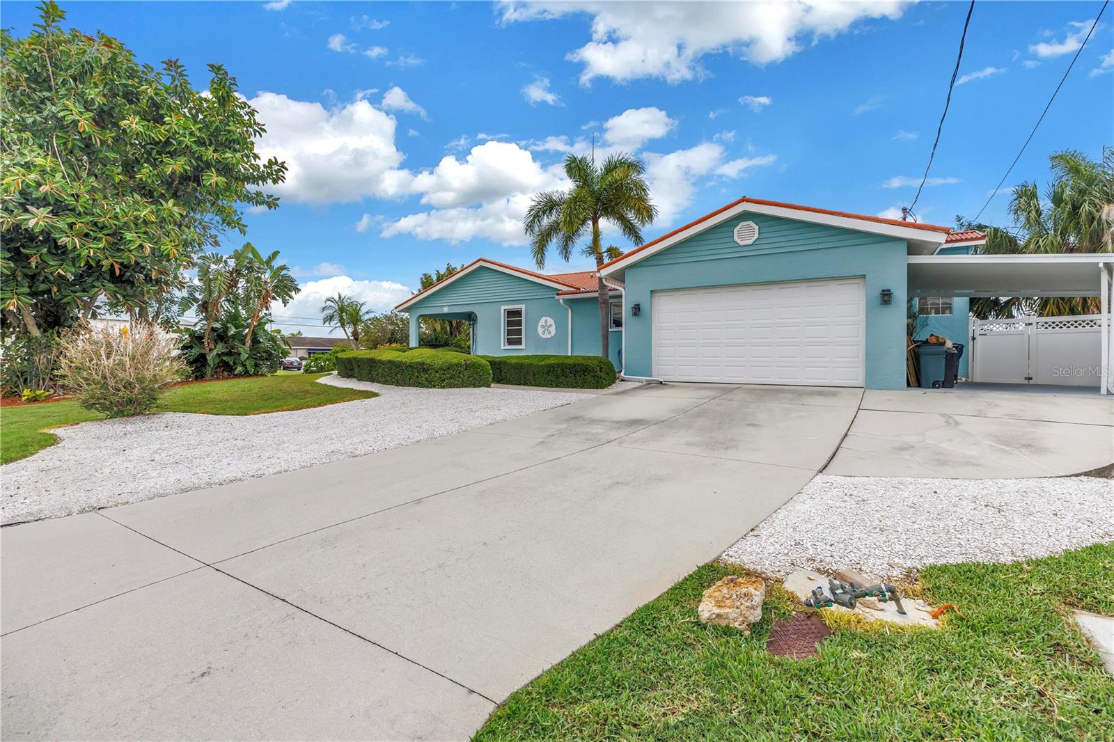 4911 PALMETTO POINT DRIVE