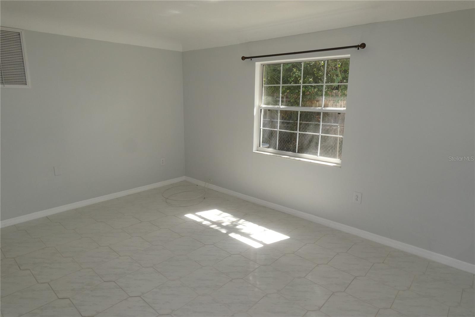 DISSTON HILLS SEC A & B - Residential Lease