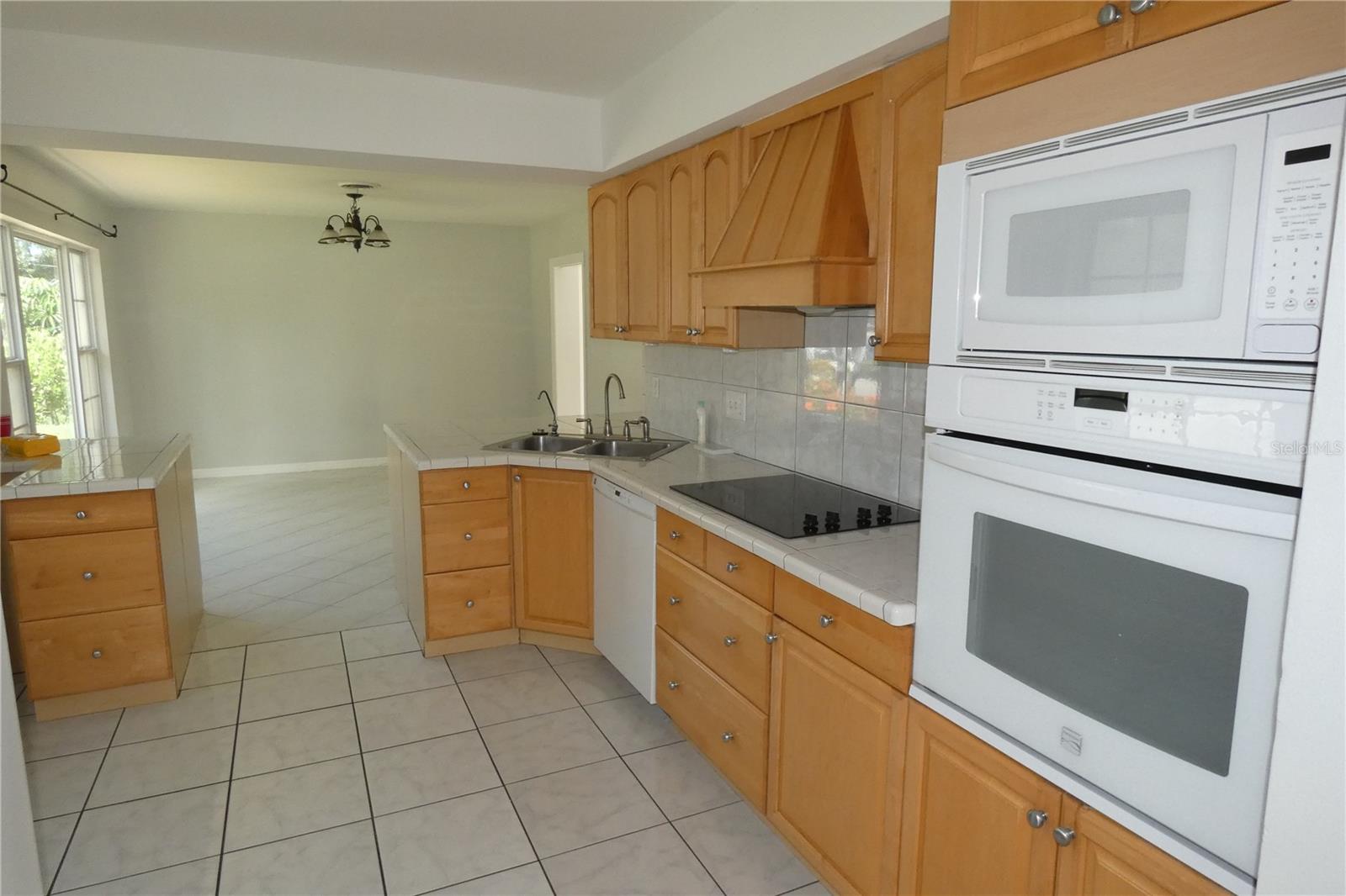 DISSTON HILLS SEC A & B - Residential Lease