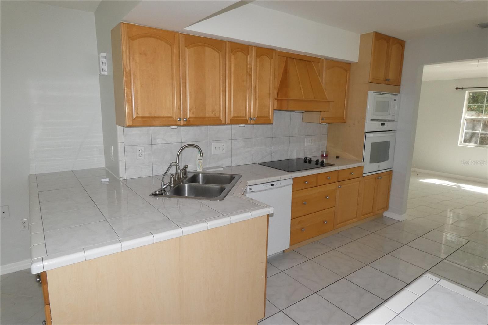 DISSTON HILLS SEC A & B - Residential Lease