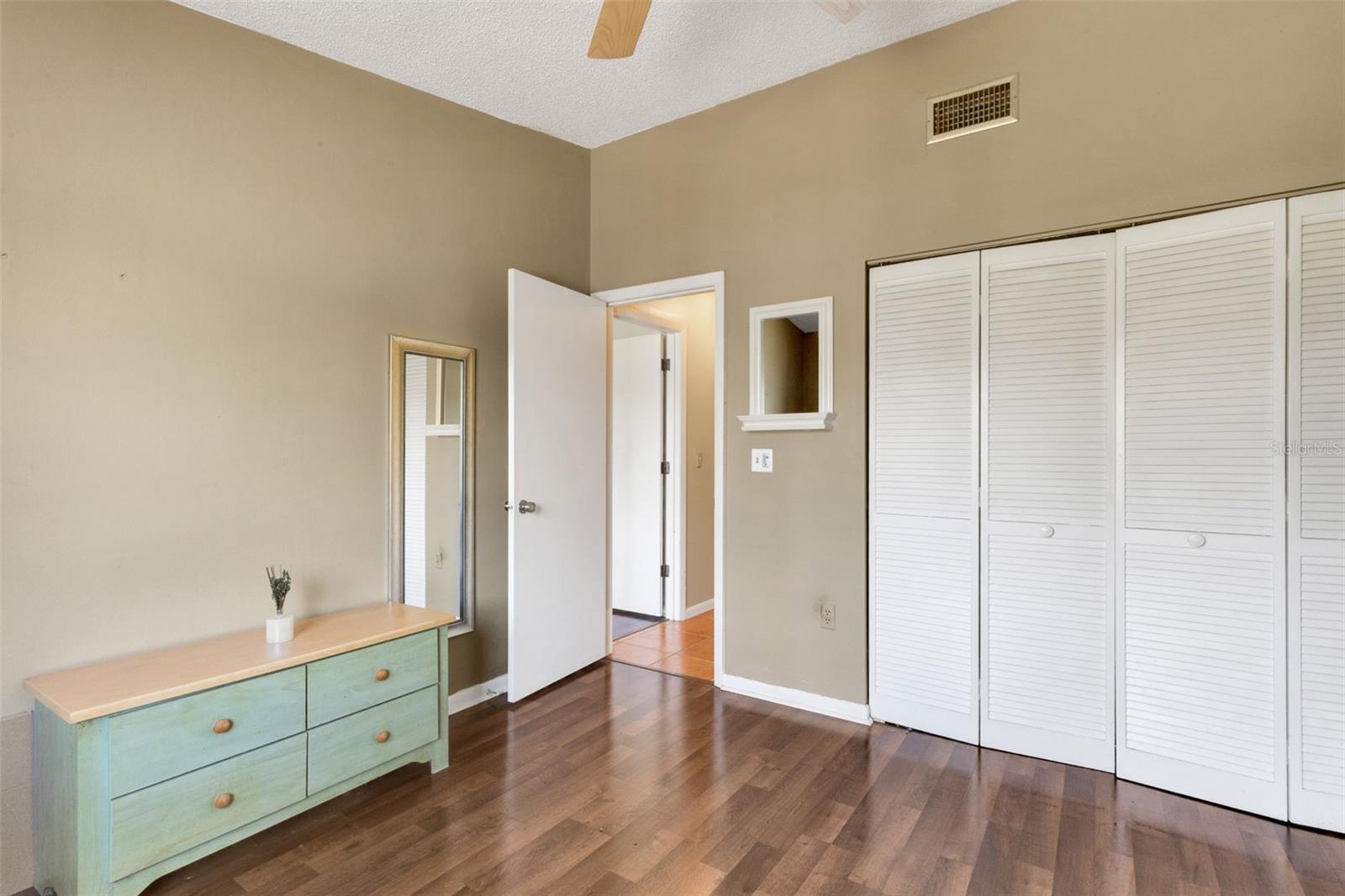 WEDGEWOOD COMMONS - Residential