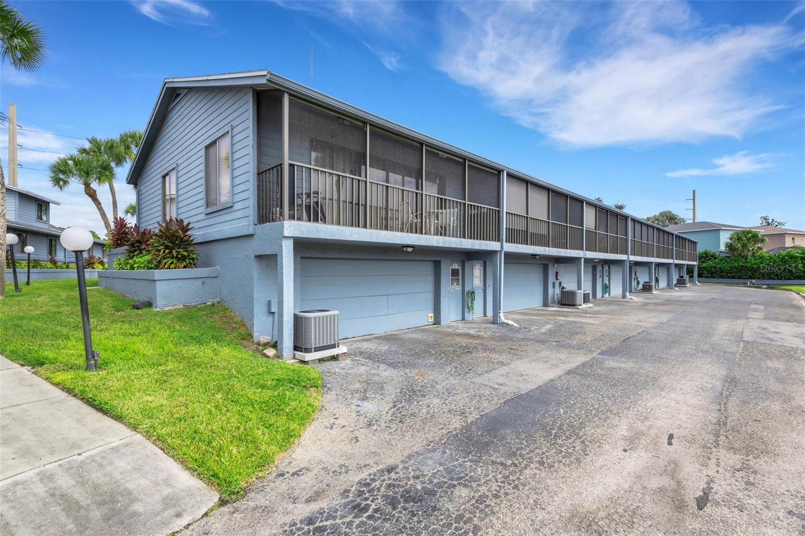 WEDGEWOOD COMMONS - Residential