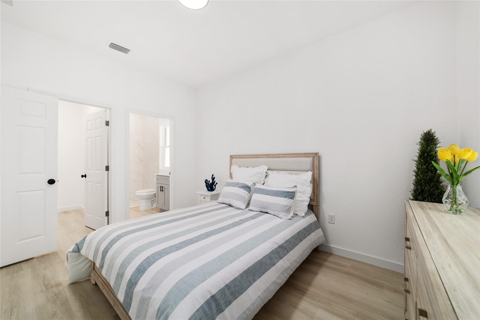 SABAL PARK - Residential