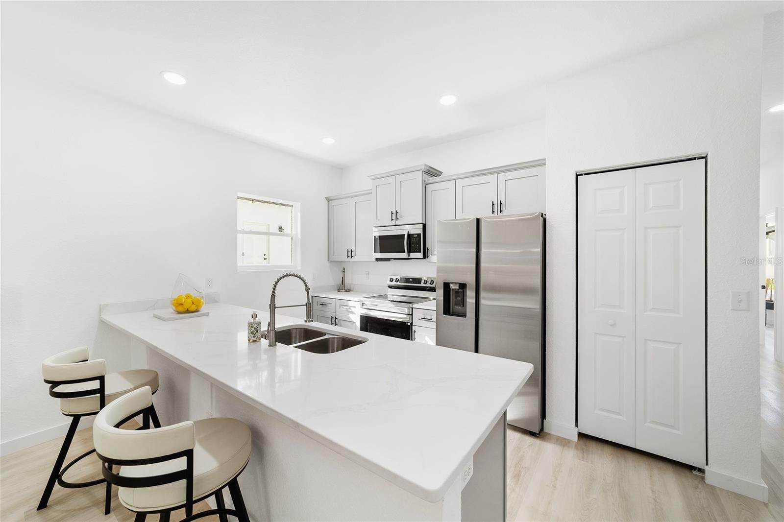 SABAL PARK - Residential