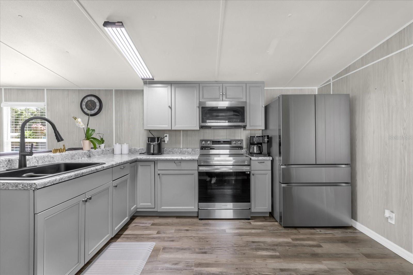 WAGON WHEEL MOBILE HOME PARK - Residential