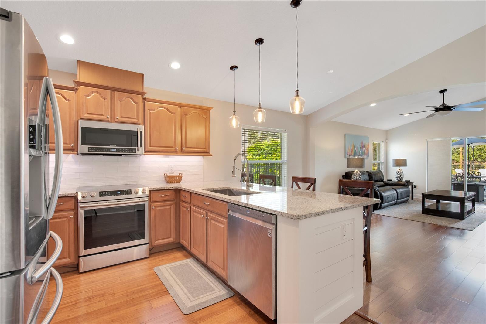 ENCLAVE/MOSS PARK - Residential