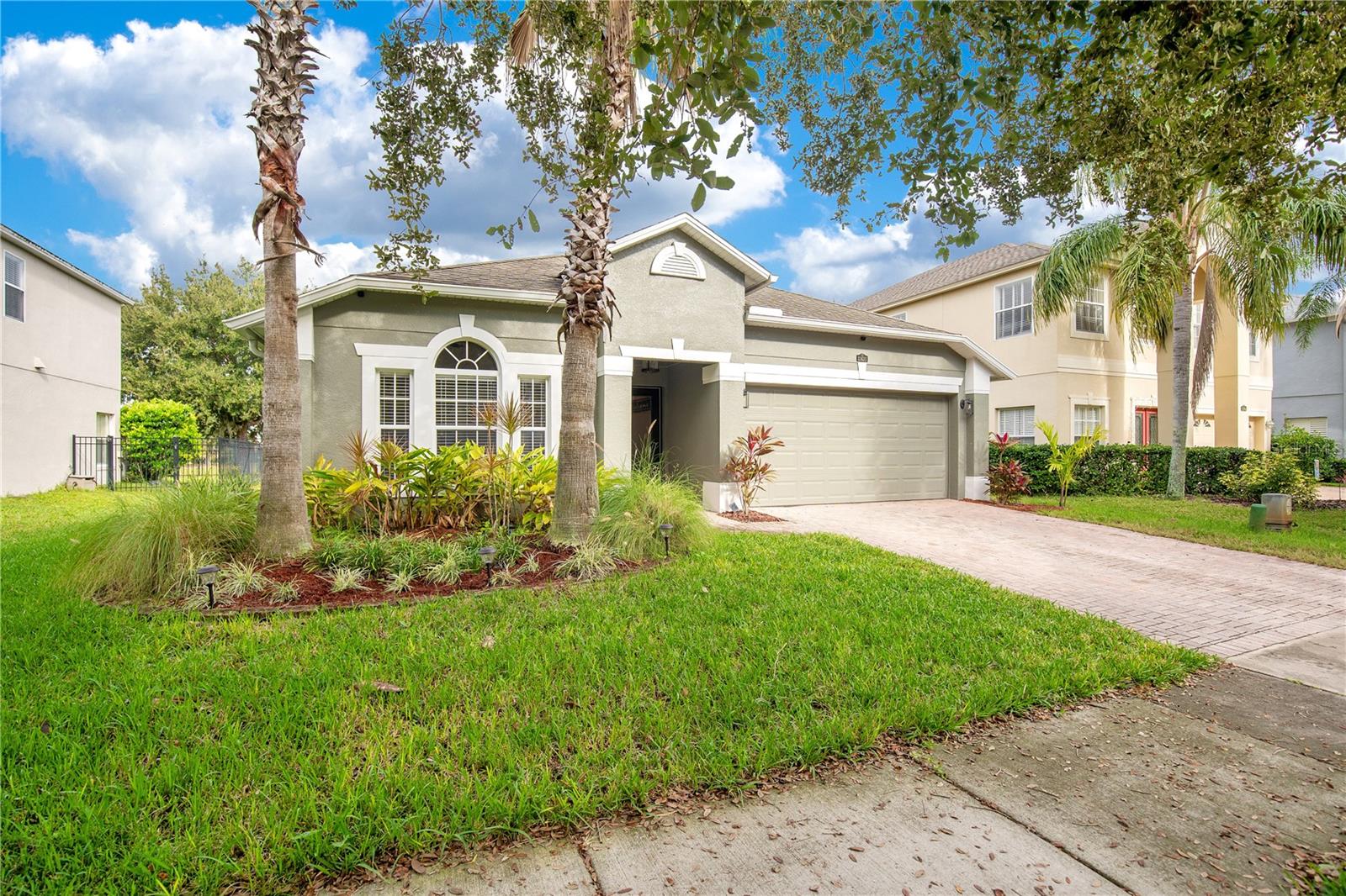 ENCLAVE/MOSS PARK - Residential