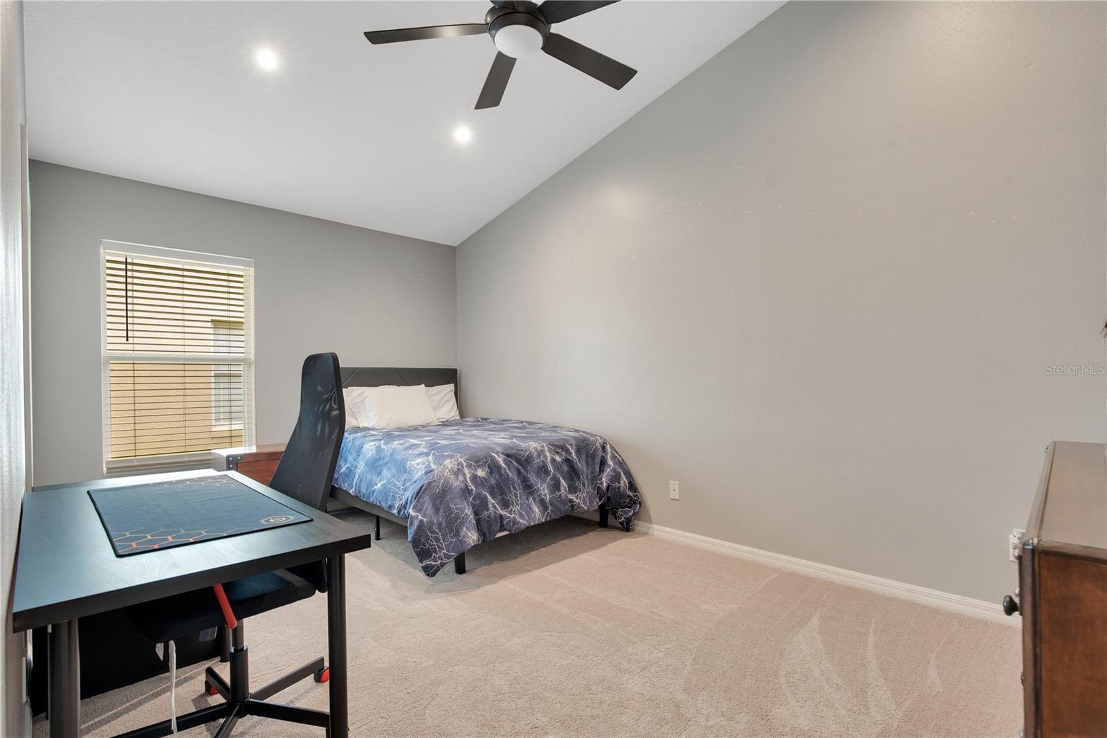 ENCLAVE/MOSS PARK - Residential