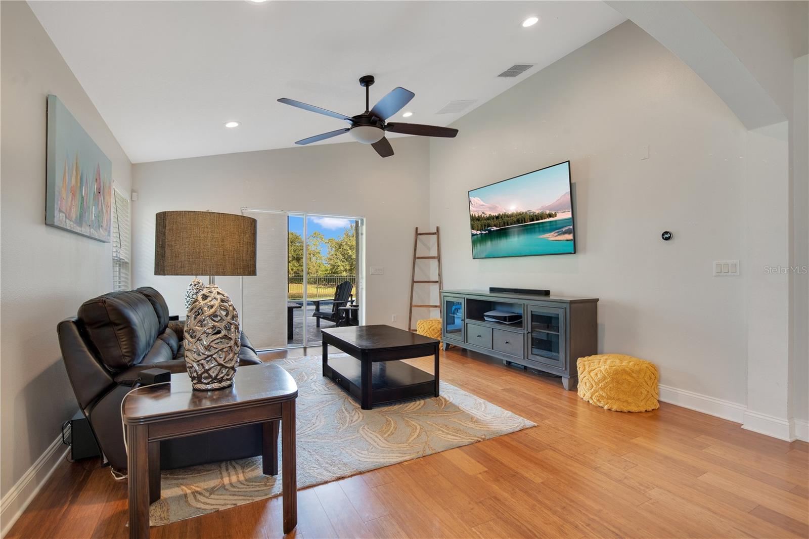 ENCLAVE/MOSS PARK - Residential