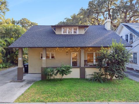 Photo of 612 E Anderson Street, Orlando, FL 32801 (MLS # O6363495)