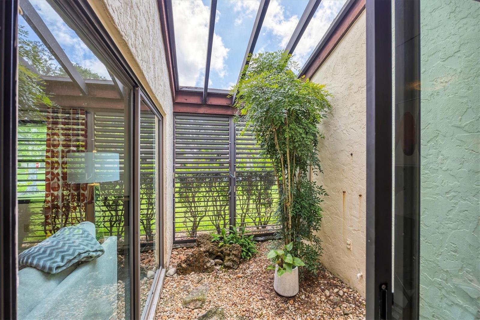 GLEN OAKS MANOR HOMES PH 2 - Residential