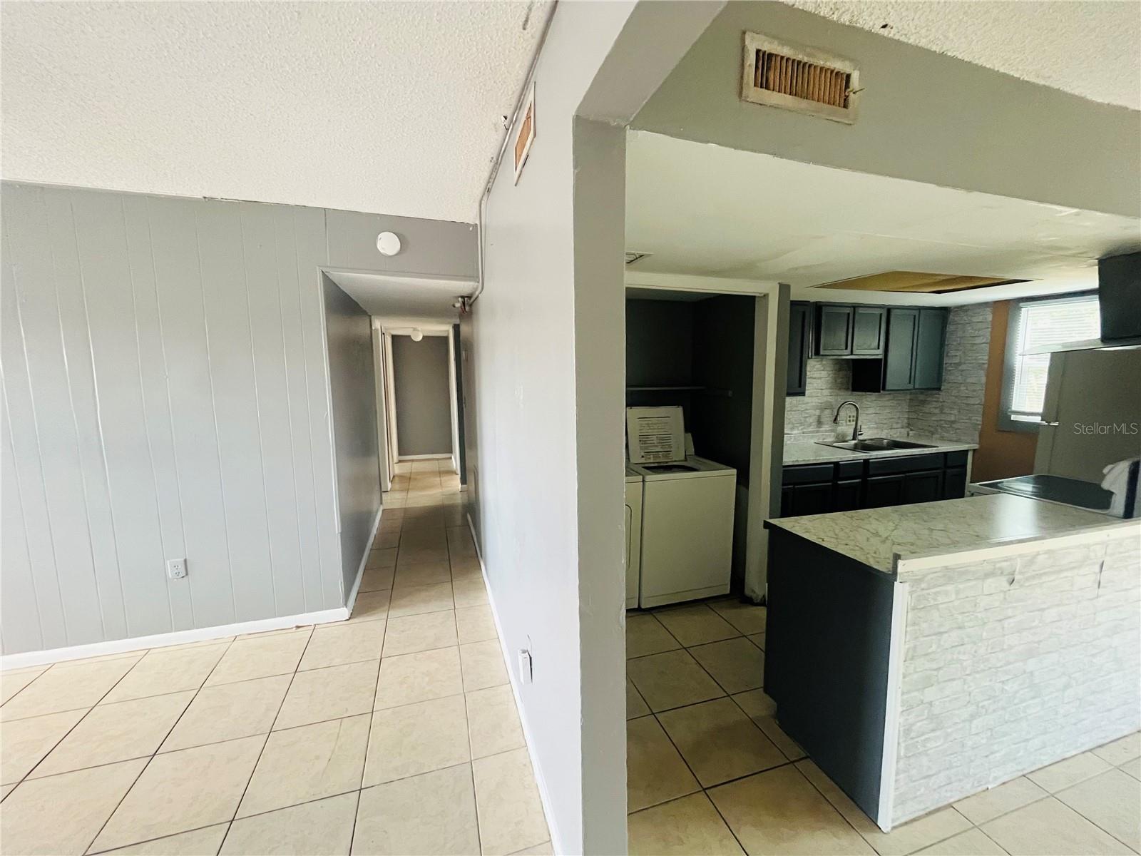 CATALINA ISLES CONDO - Residential Lease