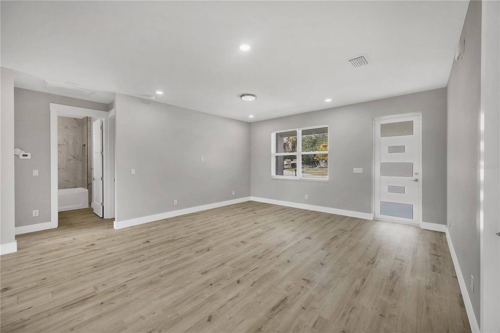 PORT CHARLOTTE SUB 37 - Residential Lease